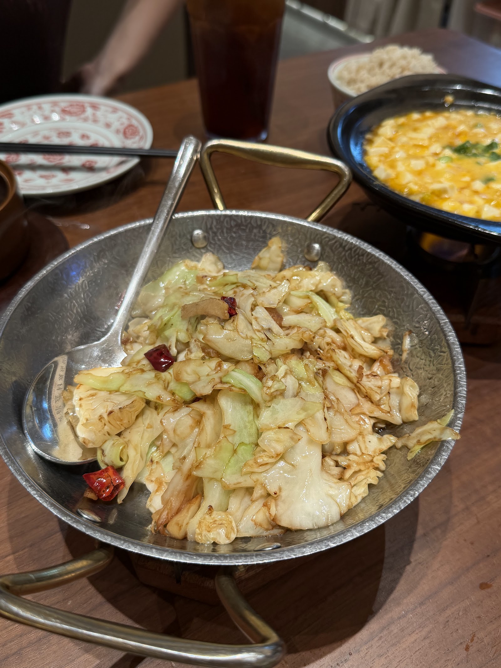 干锅手撕包菜 Dry Pot Shredded Cabbage